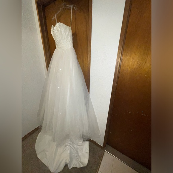 Alfred Angelo Fairytale‎ Wedding Dress. NWT!! - Picture 5 of 14